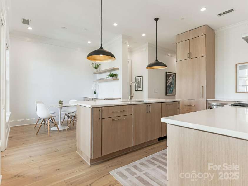 2823 Providence Road, Charlotte, NC 28211.  MLS# CAR4305746, YatesRealty ID 3643. 