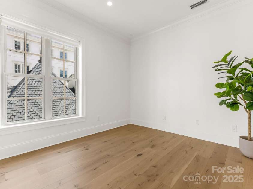 2823 Providence Road, Charlotte, NC 28211.  MLS# CAR4305746, YatesRealty ID 3643. 