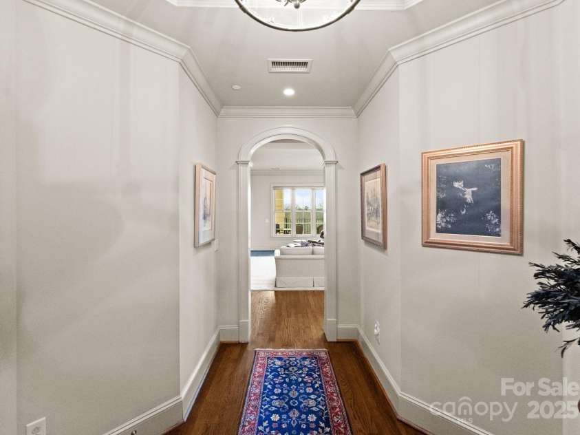 2823 Providence Road, Charlotte, NC 28211.  MLS# CAR4334586, YatesRealty ID 3643. 