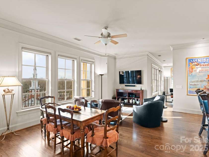 2823 Providence Road, Charlotte, NC 28211.  MLS# CAR4334586, YatesRealty ID 3643. 