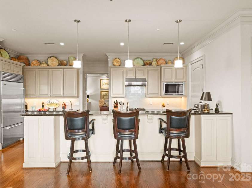 2823 Providence Road, Charlotte, NC 28211.  MLS# CAR4334586, YatesRealty ID 3643. 