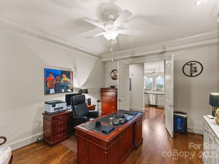 2823 Providence Road, Charlotte, NC 28211.  MLS# CAR4334586, YatesRealty ID 3643. 