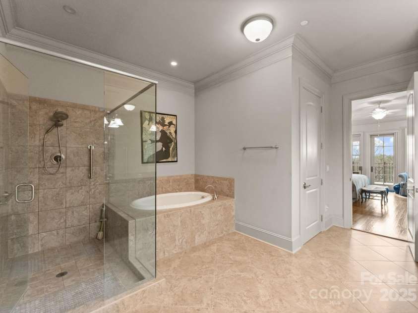 2823 Providence Road, Charlotte, NC 28211.  MLS# CAR4334586, YatesRealty ID 3643. 