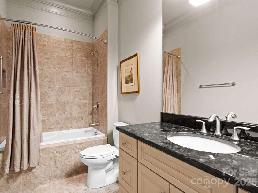 2823 Providence Road, Charlotte, NC 28211.  MLS# CAR4334586, YatesRealty ID 3643. 