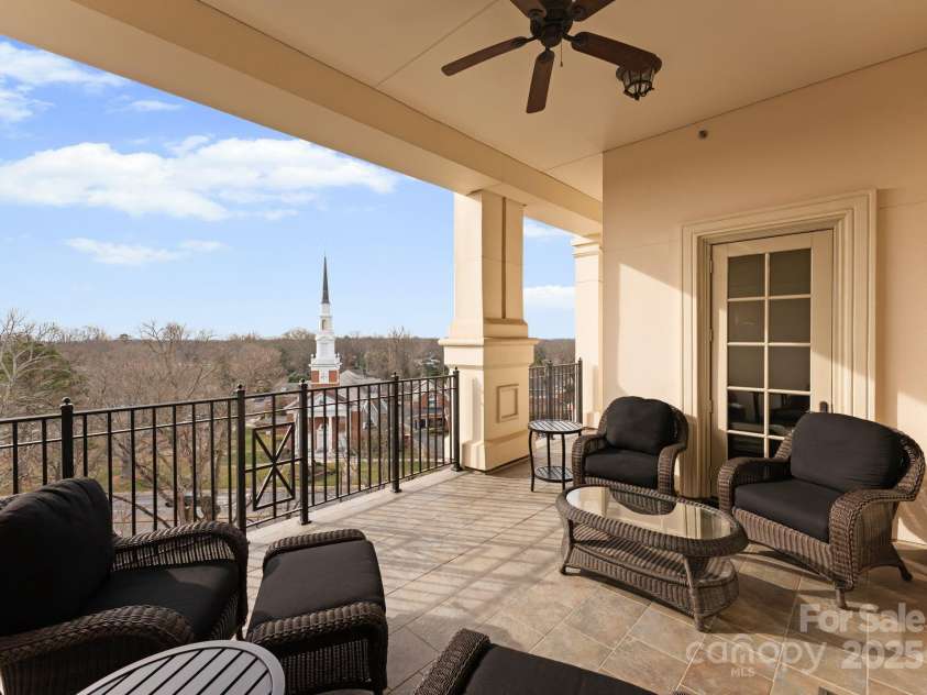 2823 Providence Road, Charlotte, NC 28211.  MLS# CAR4334586, YatesRealty ID 3643. 