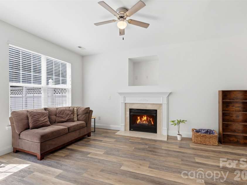 700 Shellstone Place, Fort Mill, SC 29708.  MLS# CAR4399248, YatesRealty ID 36430. 