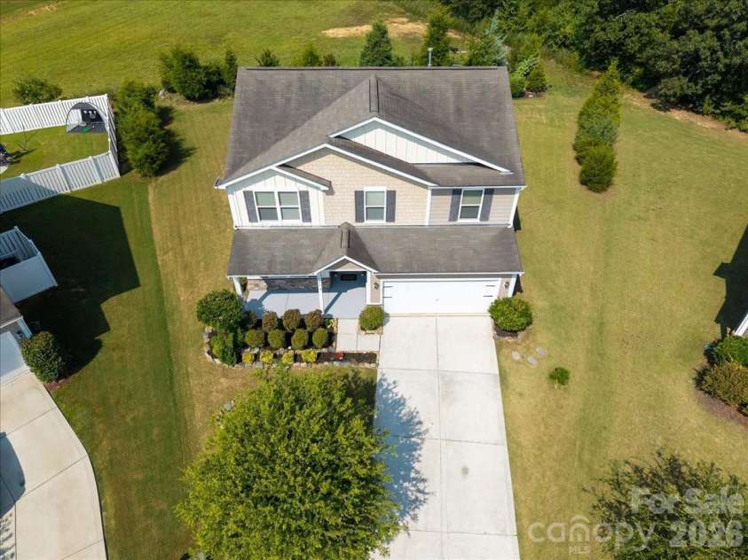 1019 Sunflower Lane, Indian Trail, NC 28079.  MLS# CAR4402543, YatesRealty ID 36431. Cul-de-sac lot