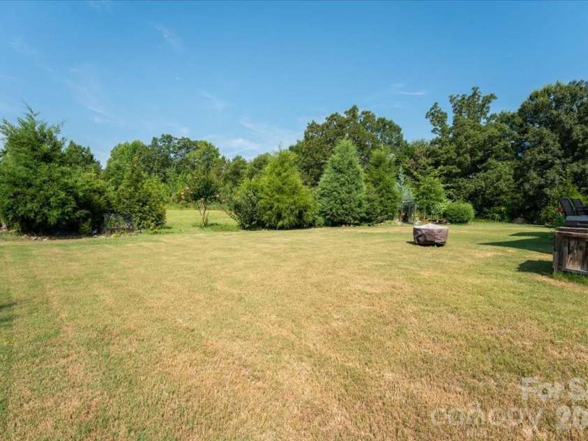 1019 Sunflower Lane, Indian Trail, NC 28079.  MLS# CAR4402543, YatesRealty ID 36431. Spacious and private backyard