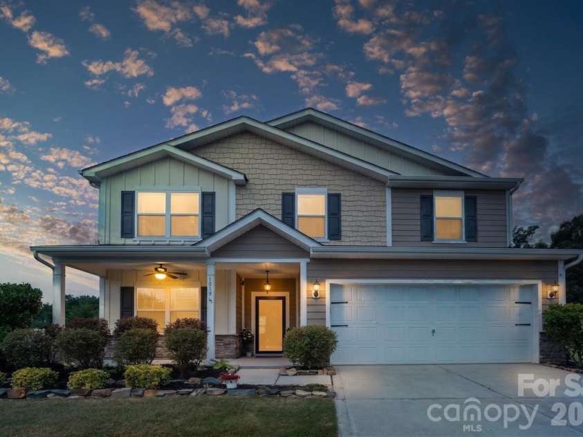 1019 Sunflower Lane, Indian Trail, NC 28079.  MLS# CAR4402543, YatesRealty ID 36431. Welcome home!