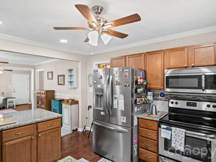 5313 Clearwater Lake Road, Mount Holly, NC 28120.  MLS# CAR4401872, YatesRealty ID 36432. 