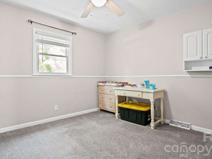 5313 Clearwater Lake Road, Mount Holly, NC 28120.  MLS# CAR4401872, YatesRealty ID 36432. 