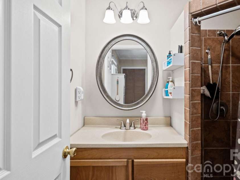 5313 Clearwater Lake Road, Mount Holly, NC 28120.  MLS# CAR4401872, YatesRealty ID 36432. 