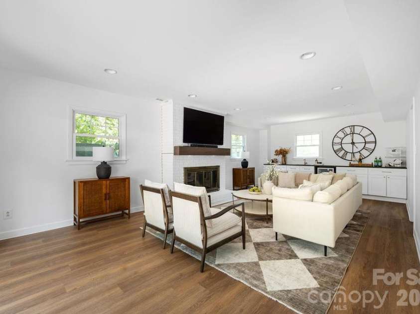 6614 Old Providence Road, Charlotte, NC 28226.  MLS# CAR4400938, YatesRealty ID 36433. Basement Den