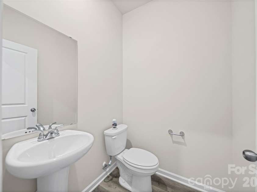 470 Woodberry Drive, Mooresville, NC 28115.  MLS# CAR4394705, YatesRealty ID 36434. Powder Room