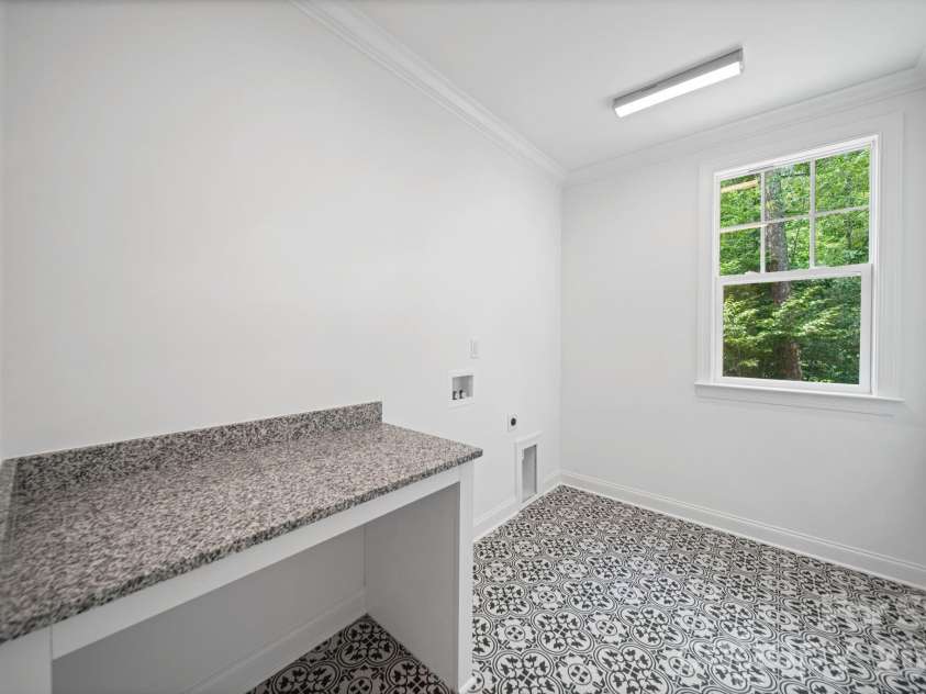 4024 Red Hill Way, Denver, NC 28037.  MLS# CAR4394817, YatesRealty ID 36435. Laundry Room