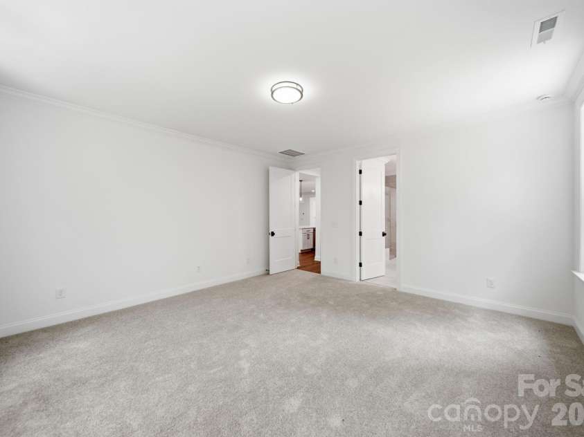 4024 Red Hill Way, Denver, NC 28037.  MLS# CAR4394817, YatesRealty ID 36435. Primary Bedroom