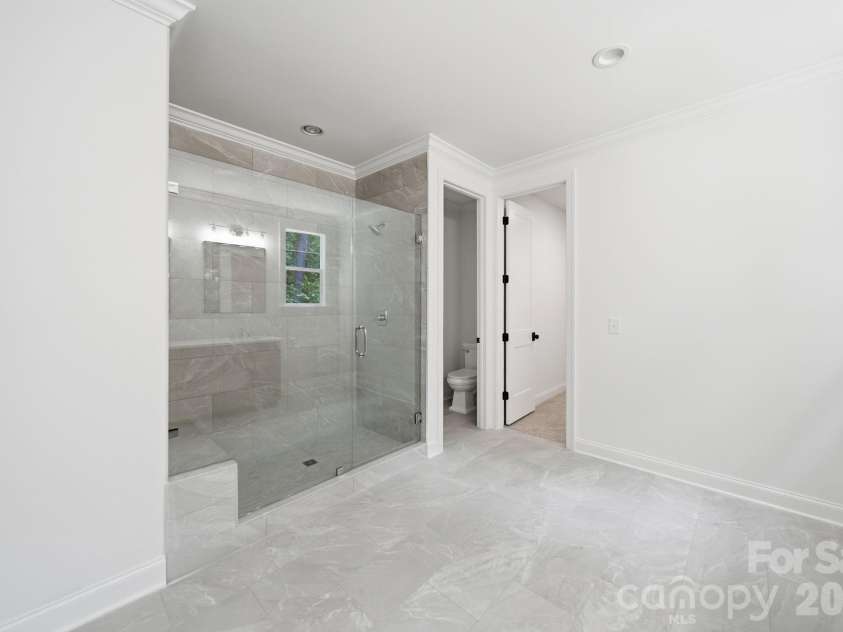 4024 Red Hill Way, Denver, NC 28037.  MLS# CAR4394817, YatesRealty ID 36435. Primary Oversized Shower