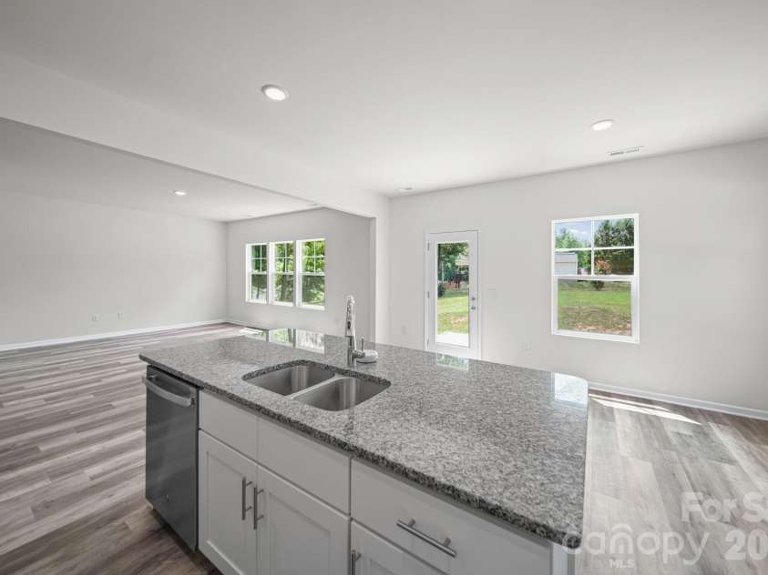 115 Shady Cove Road, Troutman, NC 28166.  MLS# CAR4394821, YatesRealty ID 36436. Kitchen
