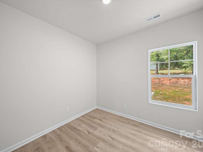 1412 Hubbard Terrace, Shelby, NC 28152.  MLS# CAR4395933, YatesRealty ID 36437. Bonus Room - Main Level