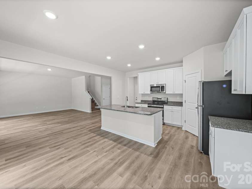 1412 Hubbard Terrace, Shelby, NC 28152.  MLS# CAR4395933, YatesRealty ID 36437. Kitchen