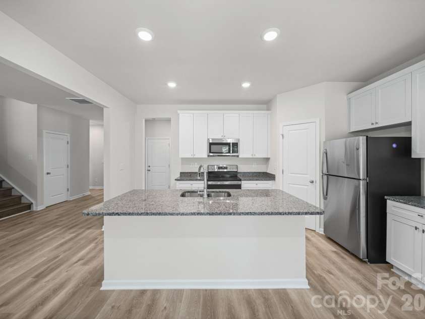 1412 Hubbard Terrace, Shelby, NC 28152.  MLS# CAR4395933, YatesRealty ID 36437. Kitchen