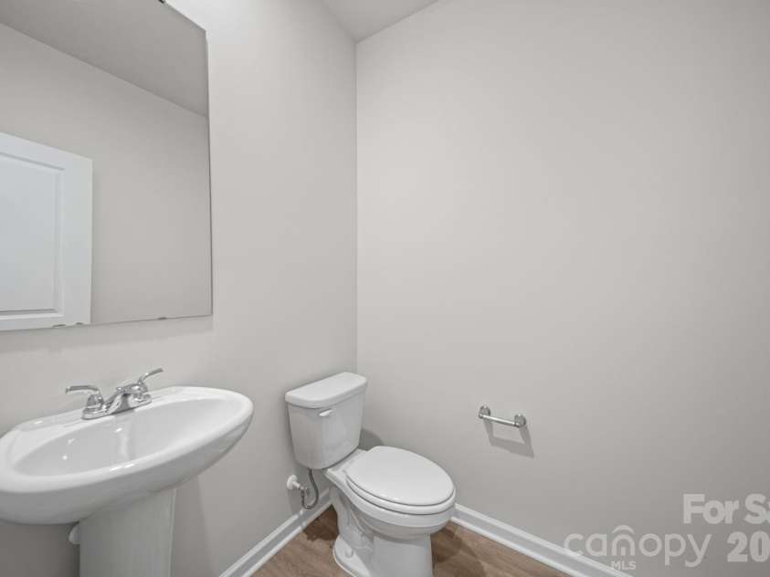 1412 Hubbard Terrace, Shelby, NC 28152.  MLS# CAR4395933, YatesRealty ID 36437. Powder Room
