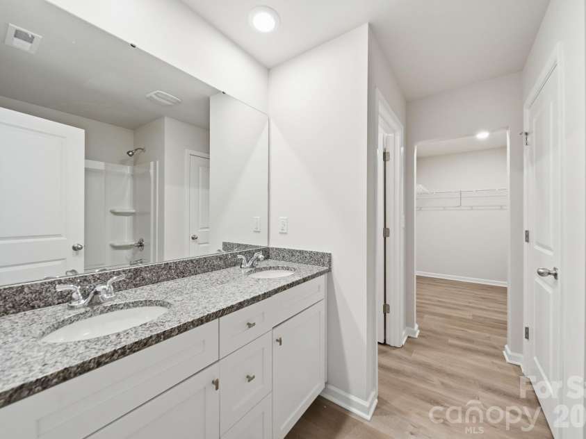 1412 Hubbard Terrace, Shelby, NC 28152.  MLS# CAR4395933, YatesRealty ID 36437. Primary Bathroom