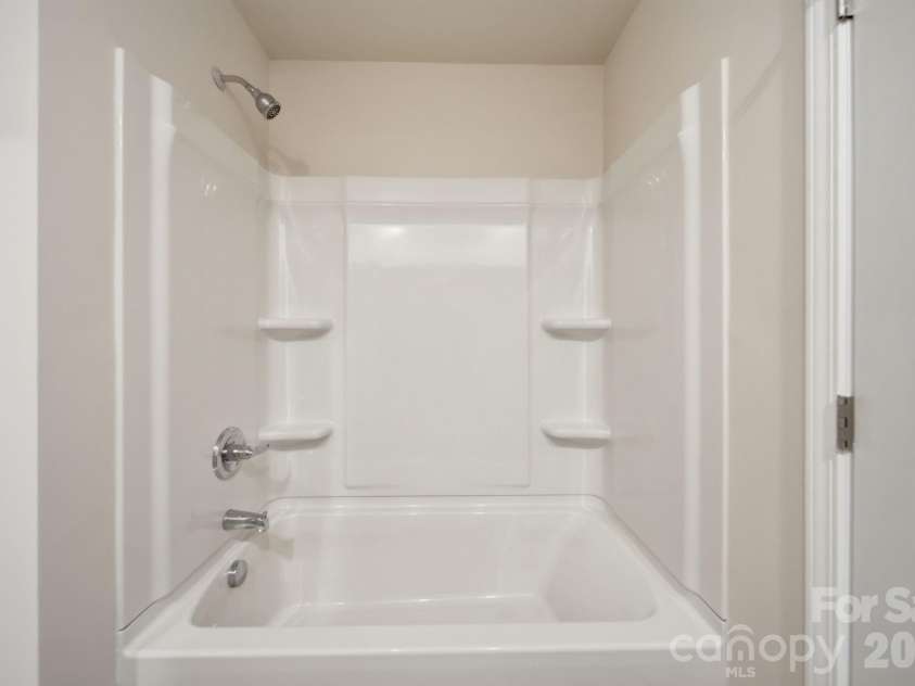 1412 Hubbard Terrace, Shelby, NC 28152.  MLS# CAR4395933, YatesRealty ID 36437. Primary Bathroom