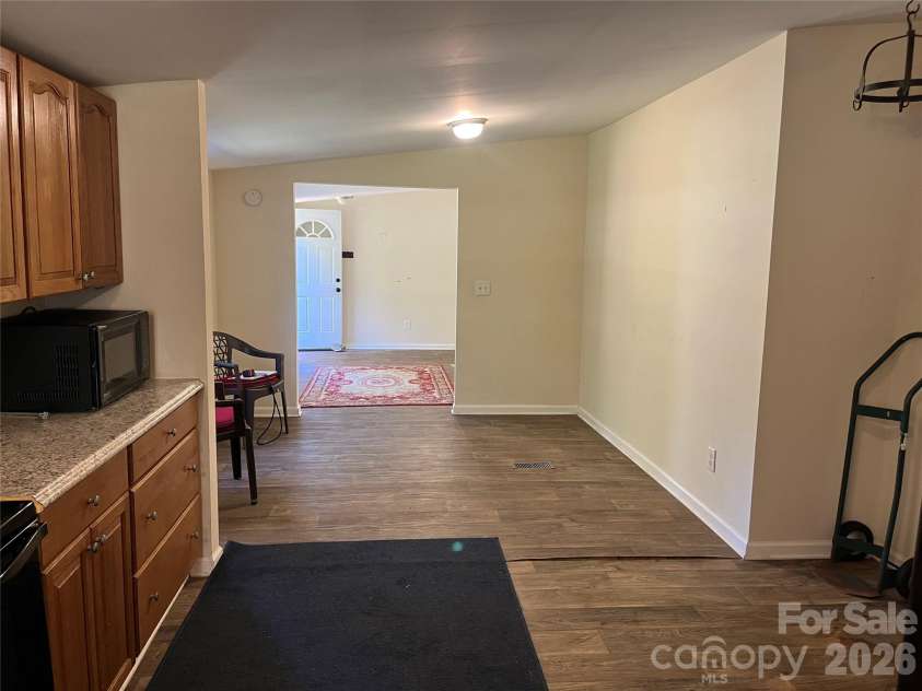 1785 Doe Court, Iron Station, NC 28080.  MLS# CAR4308568, YatesRealty ID 3644. Spacious eat in kitchen 