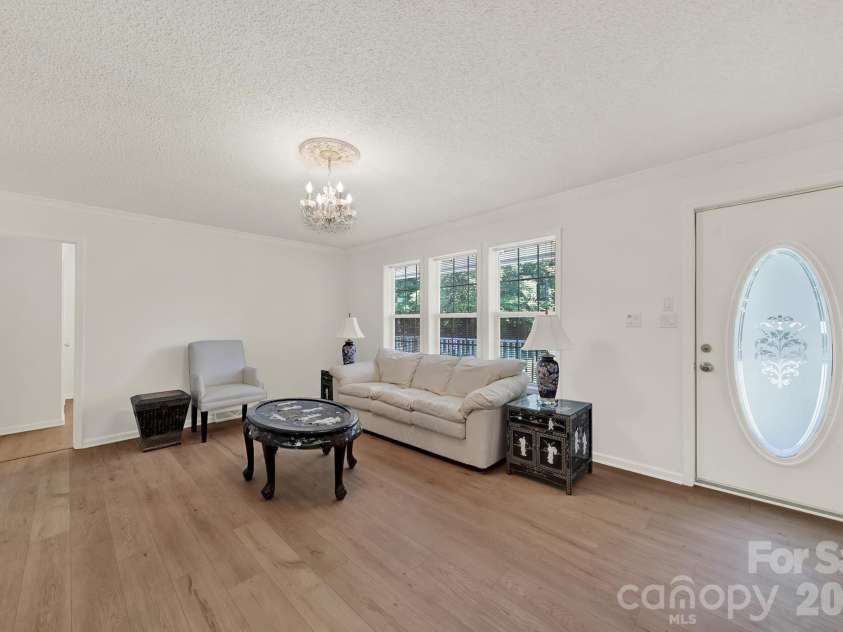15715 Youngblood Road, Charlotte, NC 28278.  MLS# CAR4392461, YatesRealty ID 36440. 