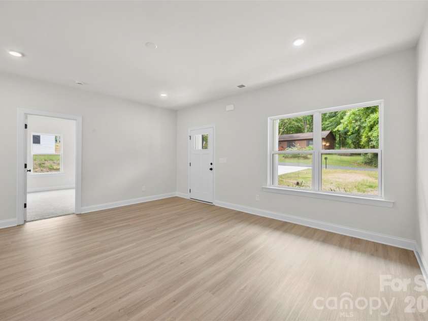 404 Brice Street, Kings Mountain, NC 28086.  MLS# CAR4387371, YatesRealty ID 36441. 