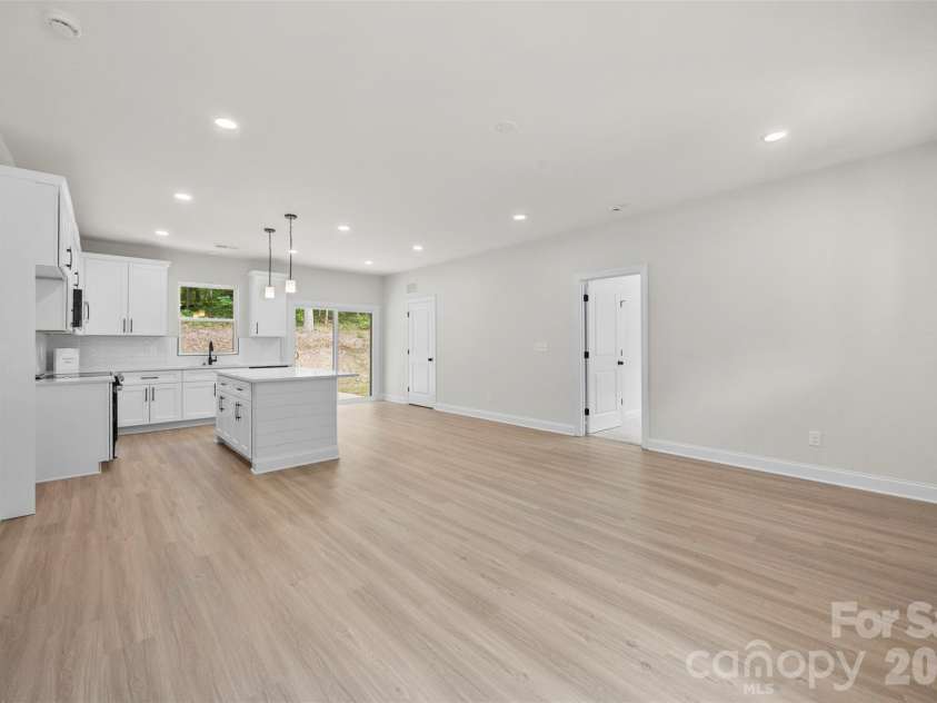 404 Brice Street, Kings Mountain, NC 28086.  MLS# CAR4387371, YatesRealty ID 36441. 