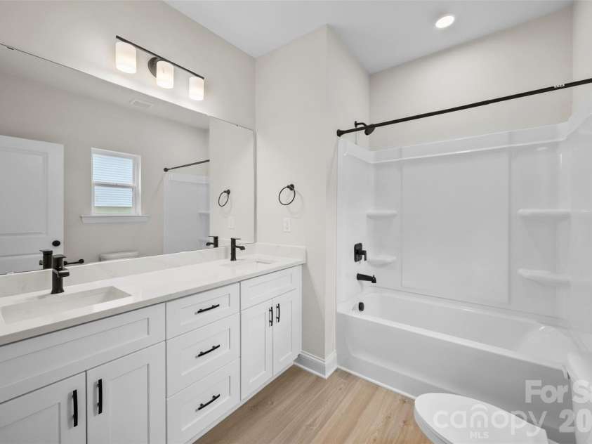 404 Brice Street, Kings Mountain, NC 28086.  MLS# CAR4387371, YatesRealty ID 36441. 