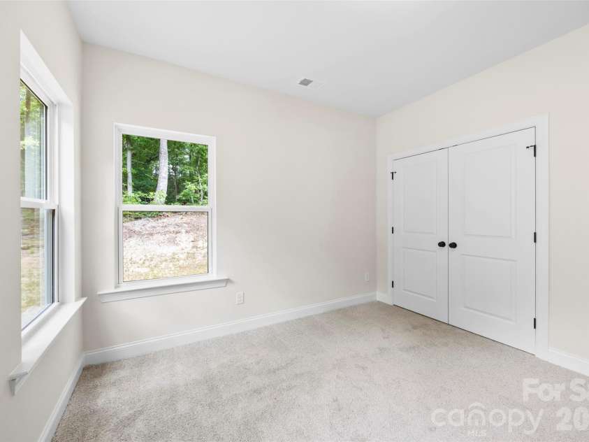 404 Brice Street, Kings Mountain, NC 28086.  MLS# CAR4387371, YatesRealty ID 36441. 