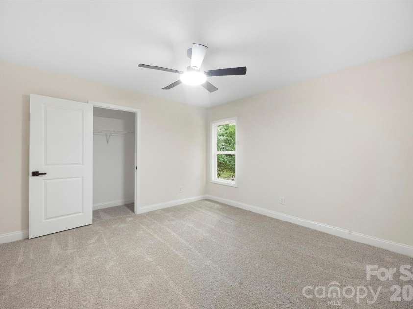 202 Knollwood Circle, Albemarle, NC 28001.  MLS# CAR4396835, YatesRealty ID 36442. 