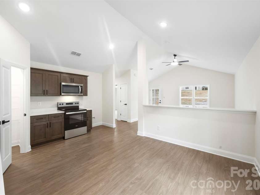 202 Knollwood Circle, Albemarle, NC 28001.  MLS# CAR4396835, YatesRealty ID 36442. 