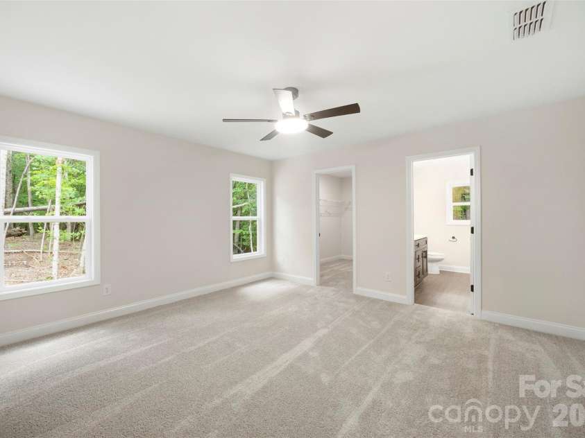 202 Knollwood Circle, Albemarle, NC 28001.  MLS# CAR4396835, YatesRealty ID 36442. 