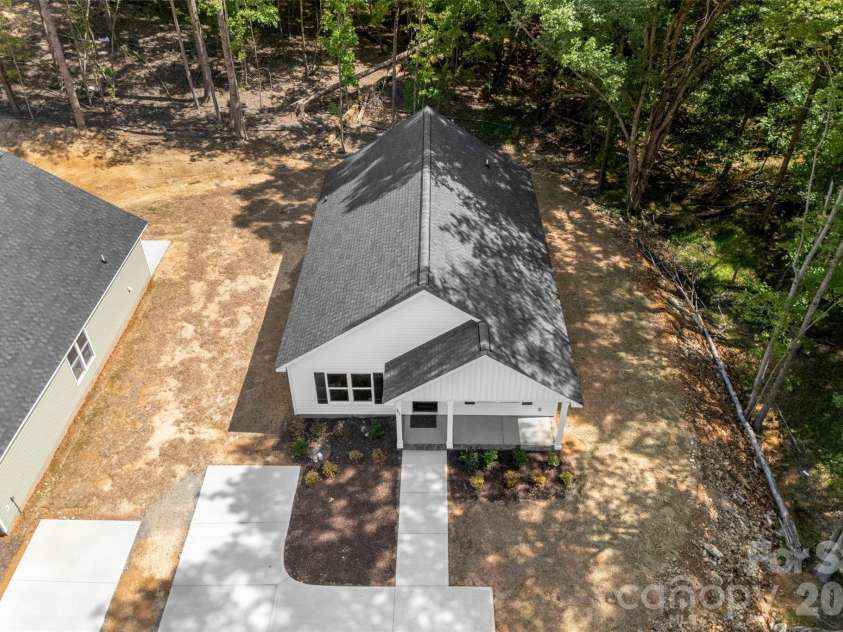 202 Knollwood Circle, Albemarle, NC 28001.  MLS# CAR4396835, YatesRealty ID 36442. 
