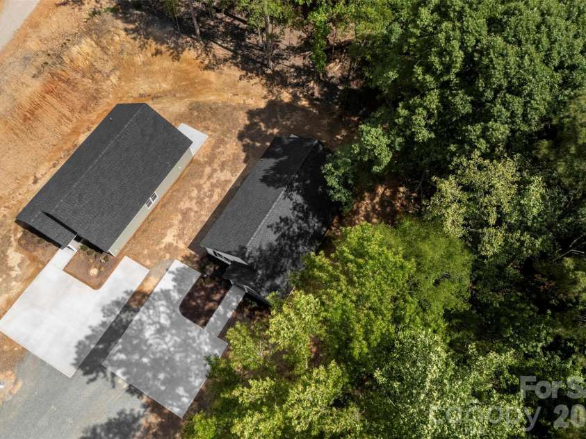 202 Knollwood Circle, Albemarle, NC 28001.  MLS# CAR4396835, YatesRealty ID 36442. 