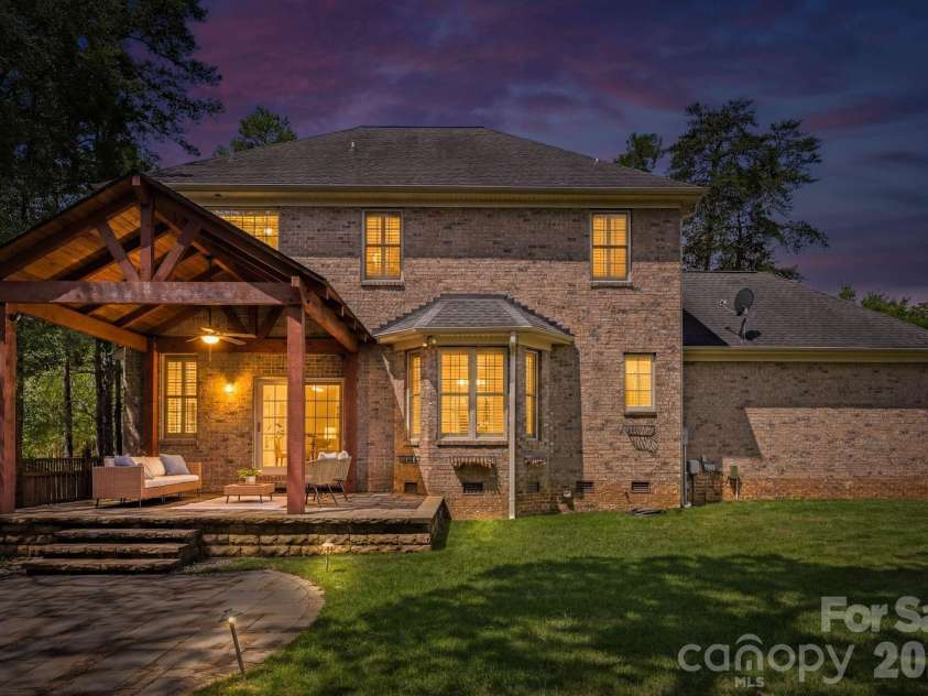 12308 Headquarters Farm Road, Charlotte, NC 28262.  MLS# CAR4399345, YatesRealty ID 36443. 