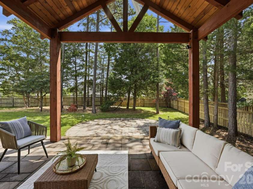 12308 Headquarters Farm Road, Charlotte, NC 28262.  MLS# CAR4399345, YatesRealty ID 36443. 
