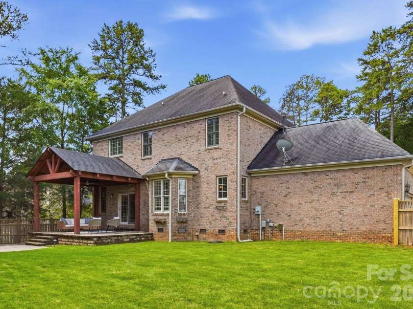 12308 Headquarters Farm Road, Charlotte, NC 28262.  MLS# CAR4399345, YatesRealty ID 36443. 