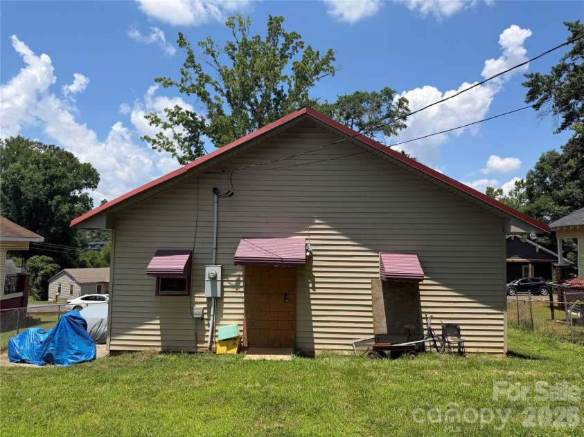 349 Ligon Street, Greenville, SC 29605.  MLS# CAR4401591, YatesRealty ID 36444. Back