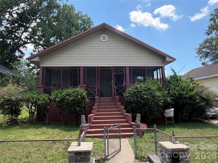 349 Ligon Street, Greenville, SC 29605.  MLS# CAR4401591, YatesRealty ID 36444. Front