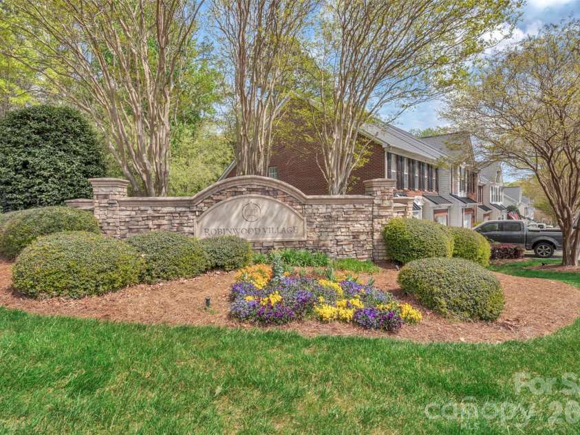 1802 Robinwood Village Drive, Gastonia, NC 28054.  MLS# CAR4382880, YatesRealty ID 36445. 
