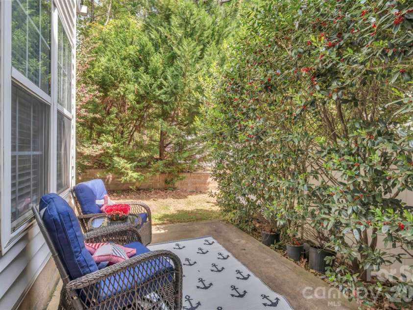 1802 Robinwood Village Drive, Gastonia, NC 28054.  MLS# CAR4382880, YatesRealty ID 36445. 