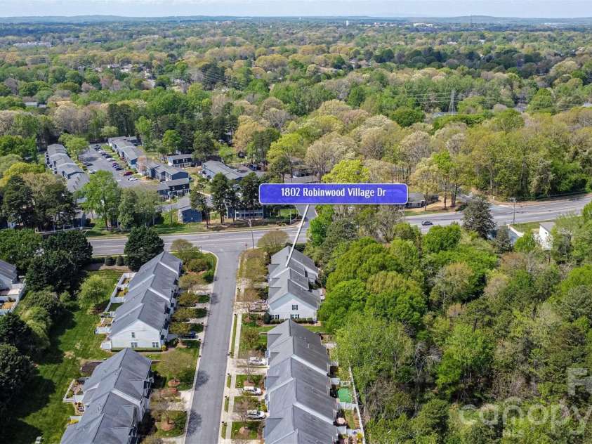1802 Robinwood Village Drive, Gastonia, NC 28054.  MLS# CAR4382880, YatesRealty ID 36445. 