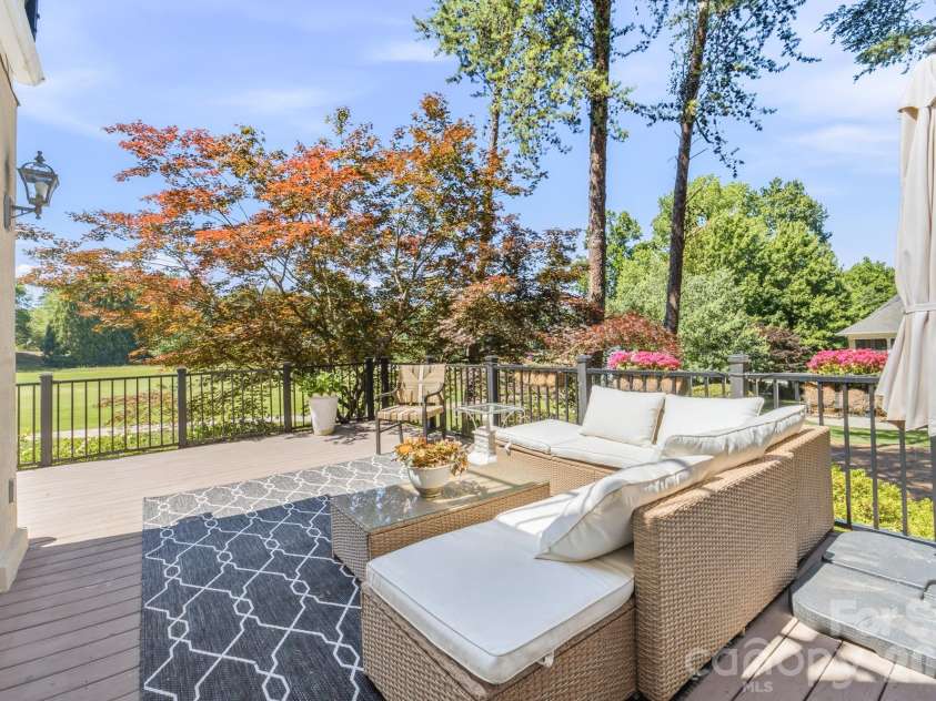 18330 Scotscraig Lane, Cornelius, NC 28031.  MLS# CAR4395358, YatesRealty ID 36447. 