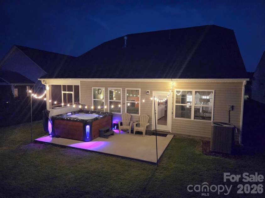 163 Abersham Drive, Mooresville, NC 28115.  MLS# CAR4400365, YatesRealty ID 36448. 