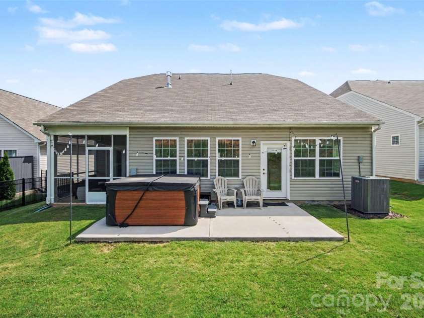 163 Abersham Drive, Mooresville, NC 28115.  MLS# CAR4400365, YatesRealty ID 36448. 
